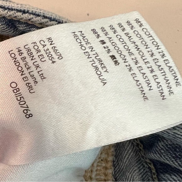 Anthropologie PILCRO distressed high-rise slim jeans size 29 petite light wash - Picture 12 of 16